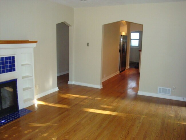 Foto del edificio - Charming Westside Cottage in a Premier Location