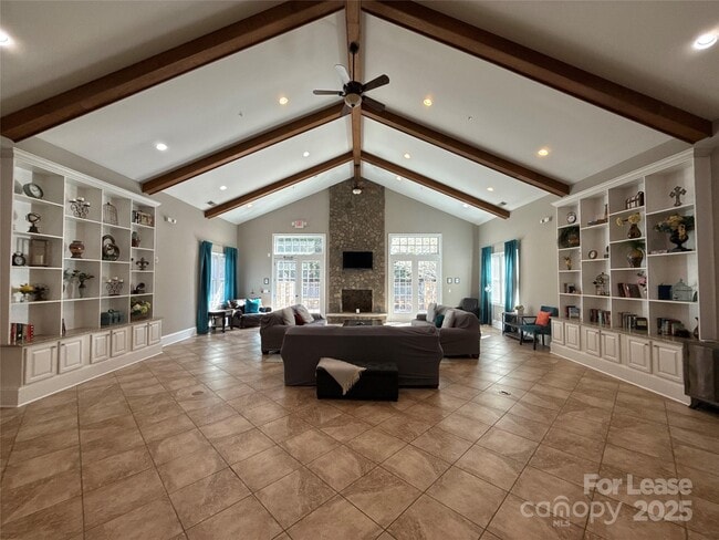 Building Photo - 13931 Thompson Rd