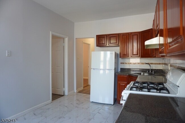 Foto del edificio - 124 Ridge St