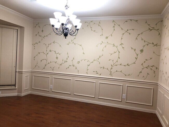 Formal Dining - 6620 Mission Rdg
