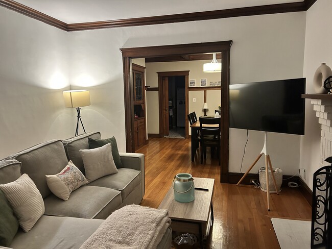 Foto del edificio - 143 Manthorne Rd