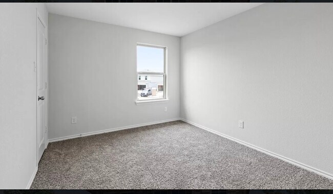 Dormitorio - 3020 Frazier St