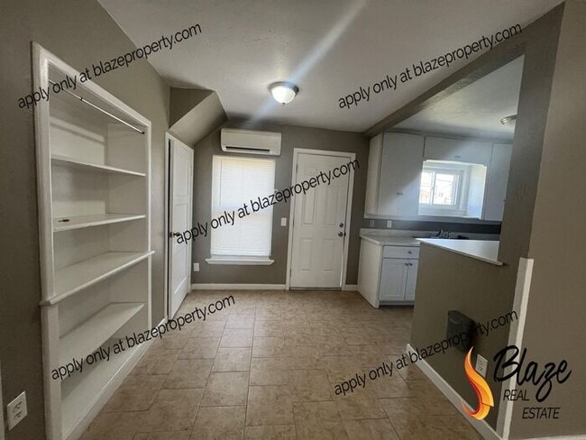 Foto del edificio - New Management, New Look, New You!