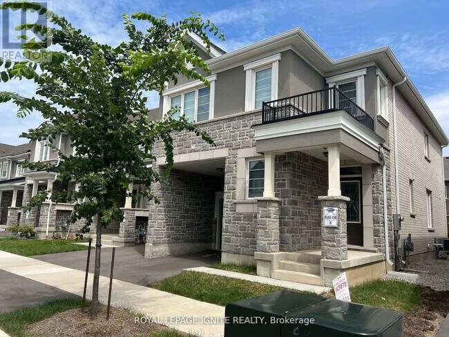 Building Photo - 1253 Redbud Garden