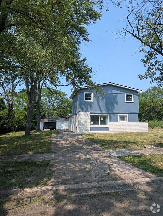 Hill Terrace Student Apartments for Rent Gary, IN 1 Rentals