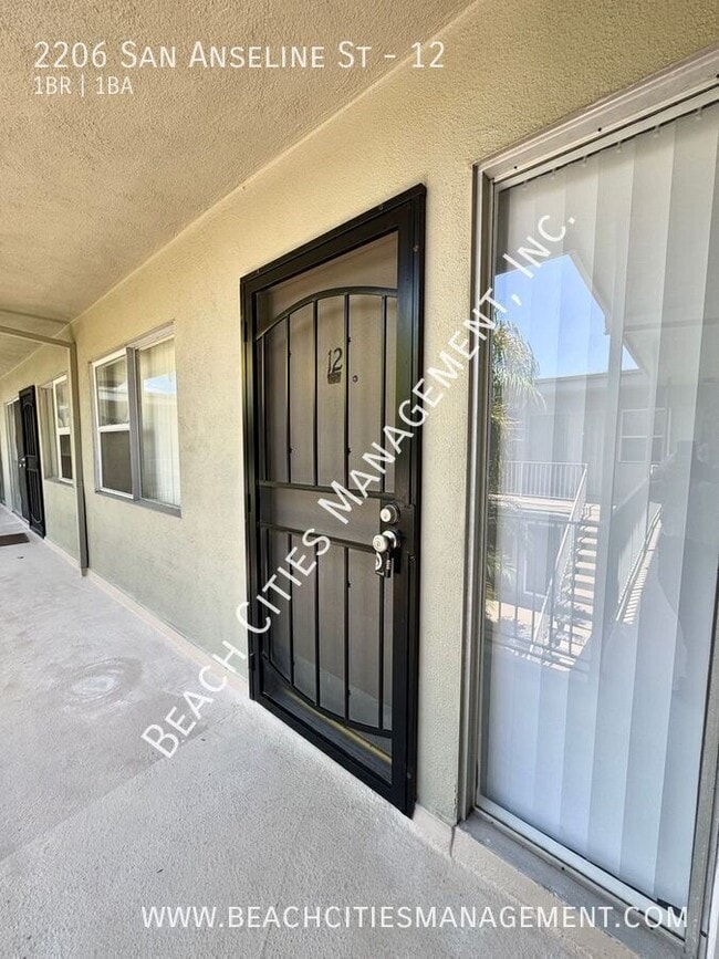 Building Photo - 2206 San Anseline Ave