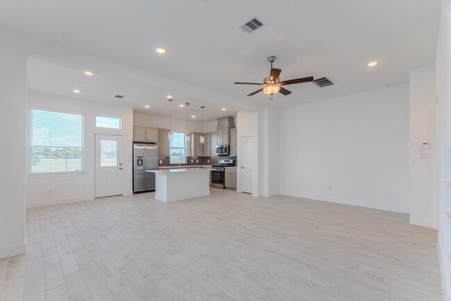 Foto del edificio - 21238 Black Gap Wildlife Dr