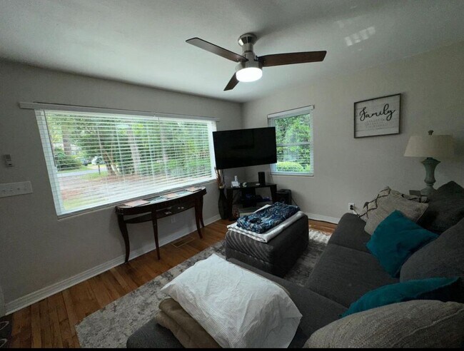 Foto del edificio - 2116 W Dellview Dr