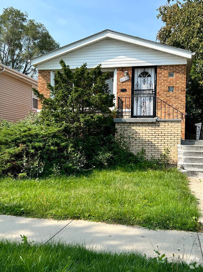 South Chicago Heights Apartments under 2,000 Chicago, IL 1 Rentals