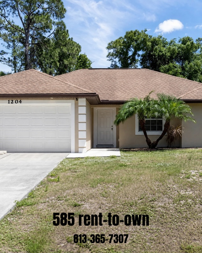 Building Photo - 1204 Waycross St