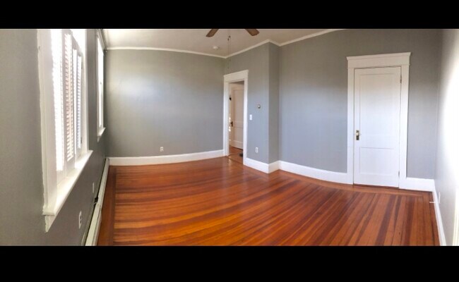 sala de estar - 51 Crandall St
