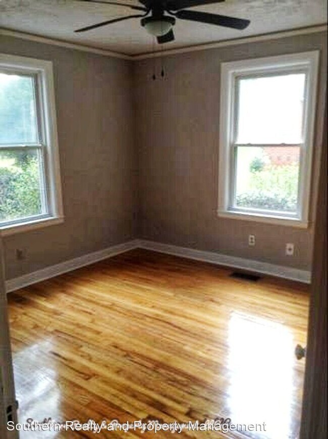 Building Photo - 3 br, 2 bath House - 2336 Yancey Avenue