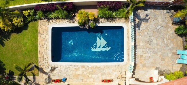Foto del edificio - 238 Portlock Rd