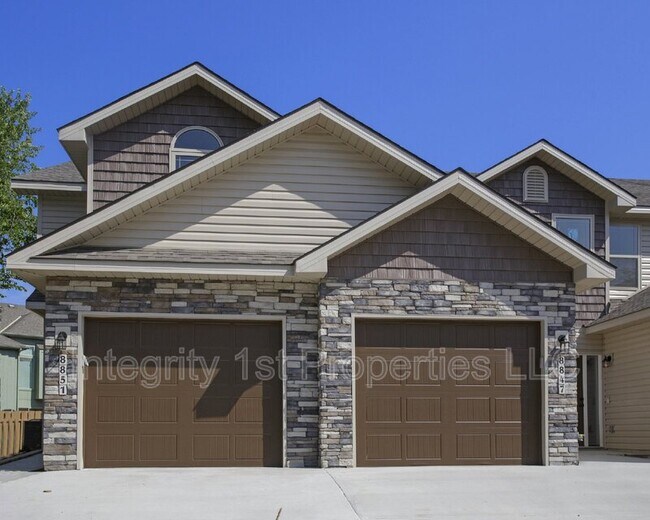 Building Photo - 5930 NW 88th St