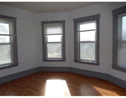 Building Photo - 249 Cambridge St