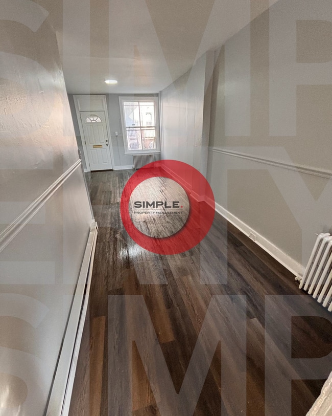 Cozy three-bedroom 1 bath house - Cozy three-bedroom 1 bath house