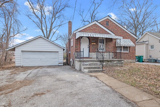 Building Photo - 2528 Lehigh Ln