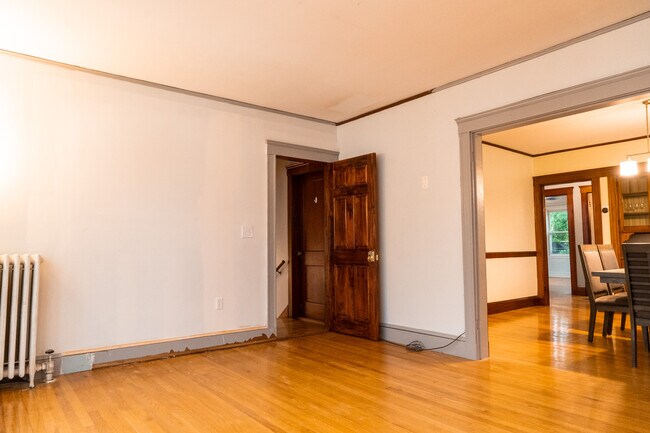 Building Photo - 74 Alicia Rd