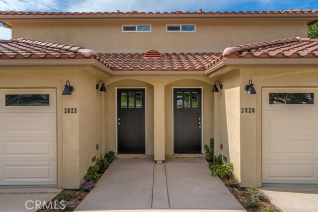 Building Photo - 2822 E Hillcrest Dr