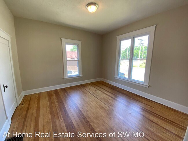 Building Photo - 4 br, 1 bath House - 609 S Grant