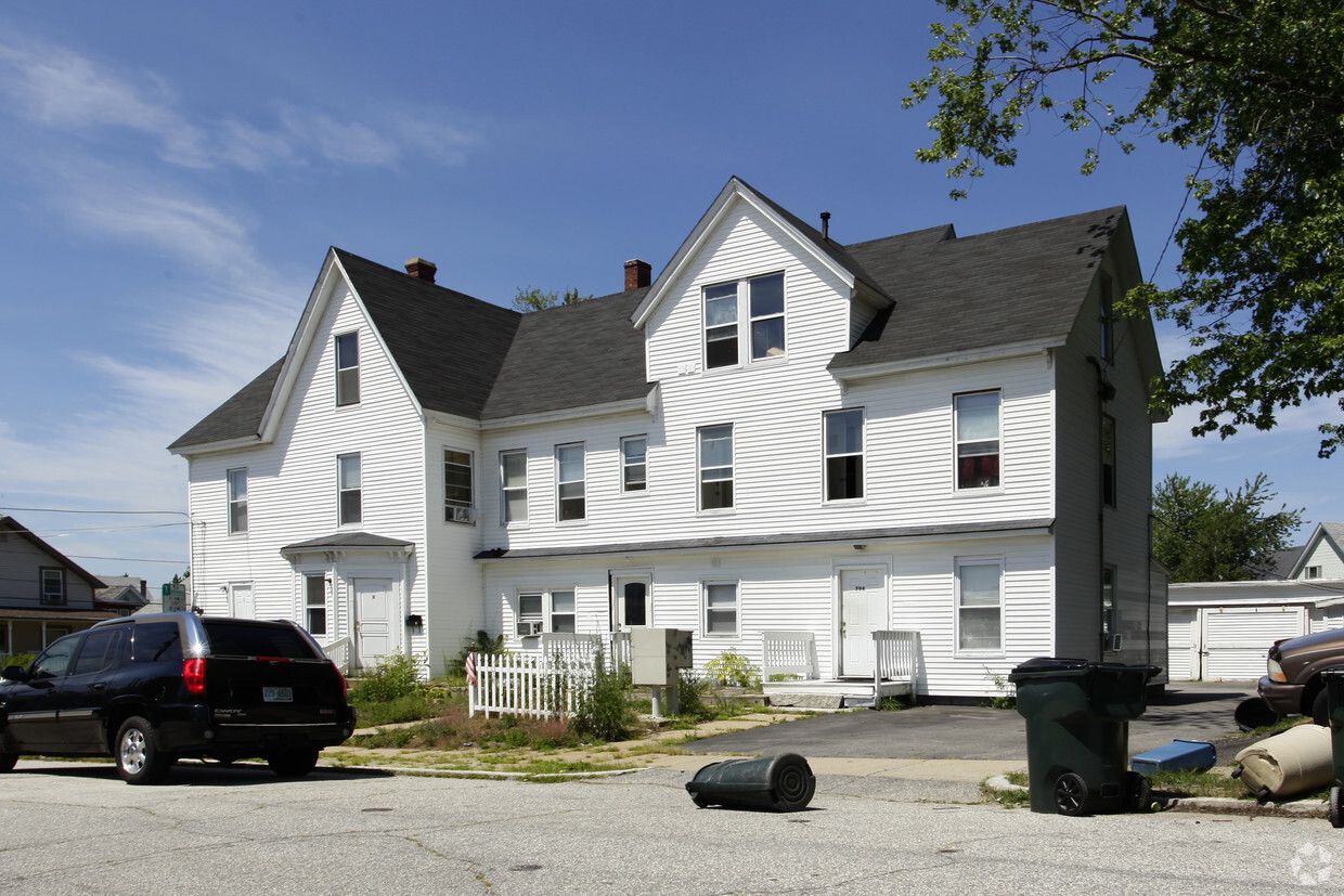 Building Photo - 792-794 Grove St