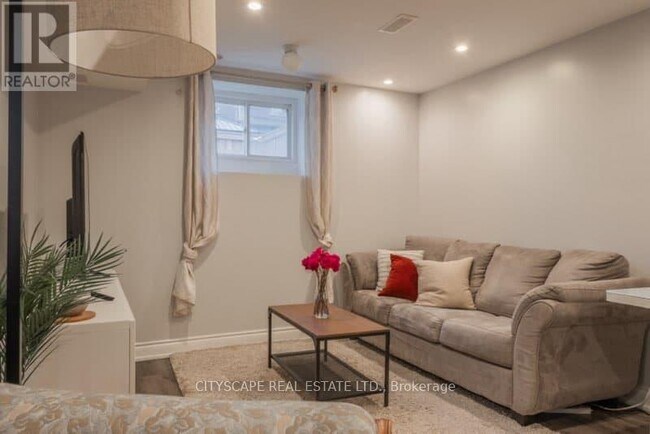 Building Photo - 133 Lionhead Golf Club Rd