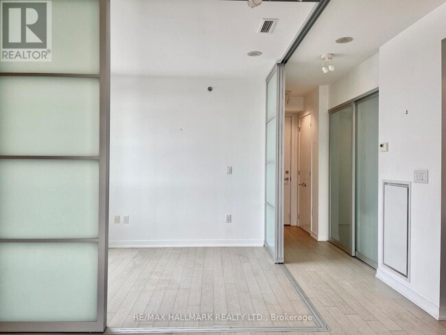 Building Photo - 88 Colgate Ave