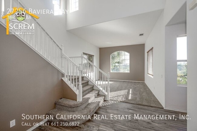 Building Photo - Three Bedroom Home with Golf Course Views ...