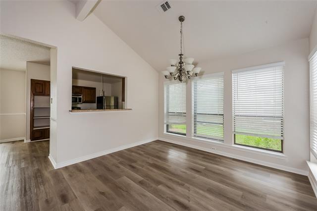 Foto del edificio - 525 Country View Ln
