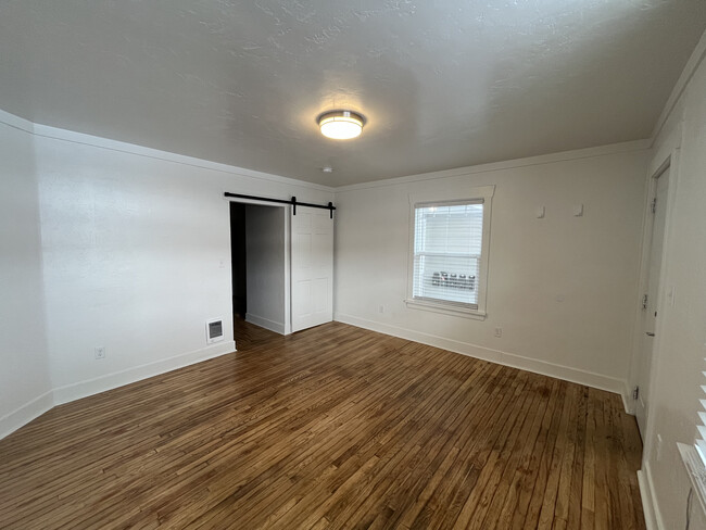 Unit 3 Living Rm 2 - The Fremont