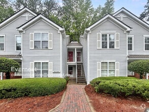 Building Photo - 2016 Henderson Cir