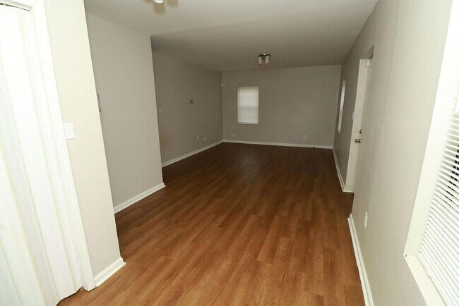 Foto del edificio - 2872 Antioch Rd
