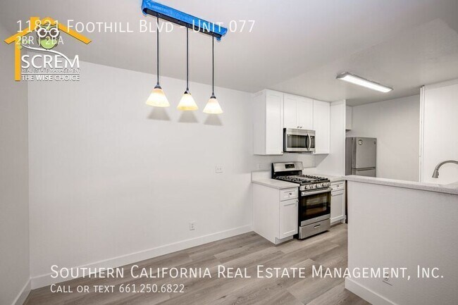 Foto del edificio - PENDING APPLICATION Just renovated 2 Bedro...
