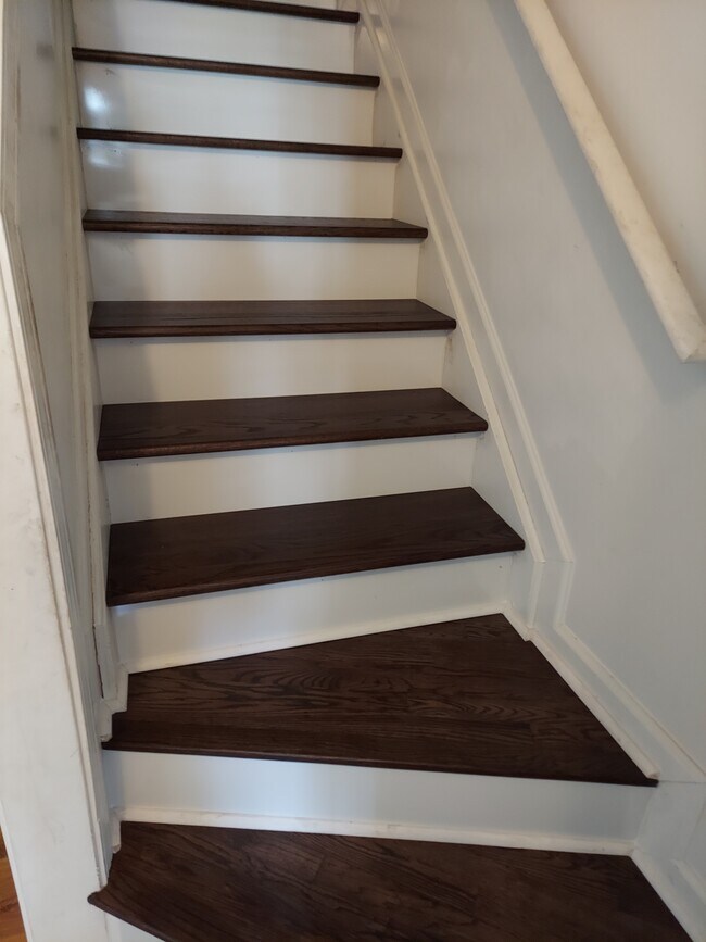 9165 Nesbit Ferry Rd, Alpharetta, GA 30022 Condo for Rent in