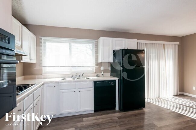 Foto del edificio - 9553 Winkler Dr
