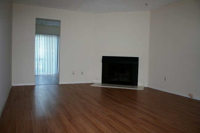 Foto del edificio - 10 Ameridge Dr