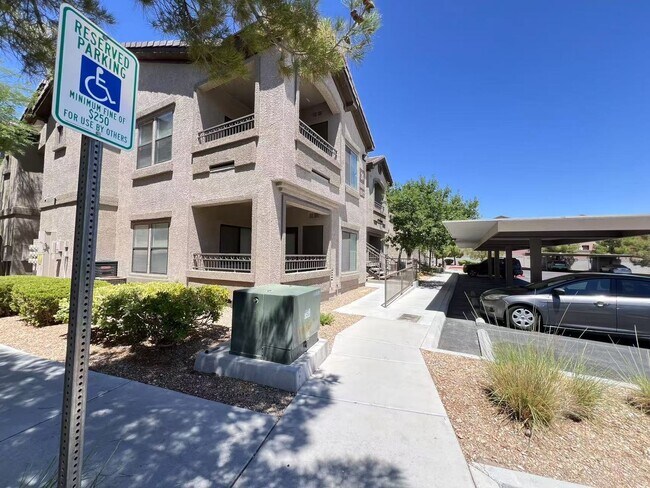Foto del edificio - Updated 1BR Condo with Walk-In Closet & Co...