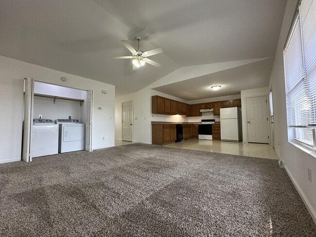 Building Photo - 508 Harriet Ct