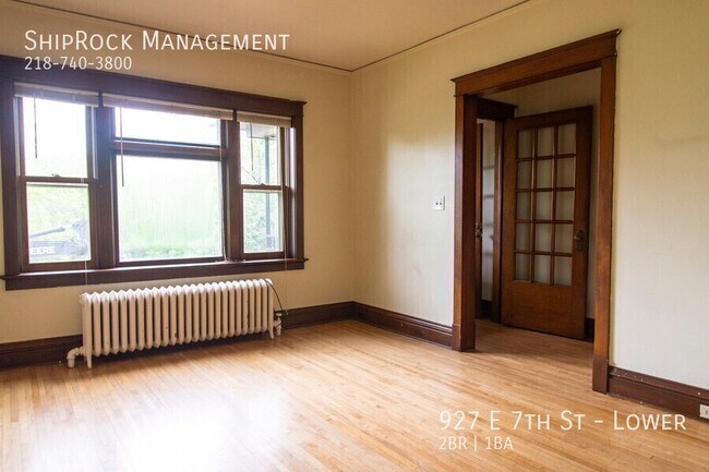 Foto del edificio - 927 E 7th St