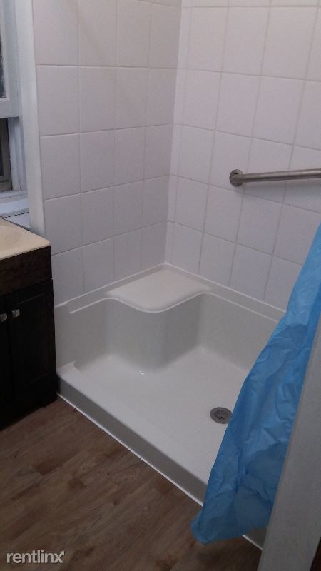 Foto del edificio - 3 br, 1 bath House - 5345 Darrah St