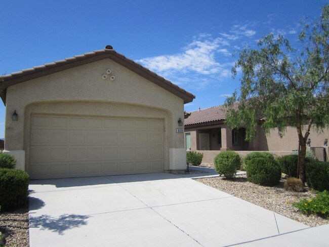 Foto del edificio - SHOWINGS AVAILABLE NOW