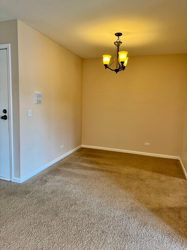 Foto del edificio - 300 Pembridge Ln
