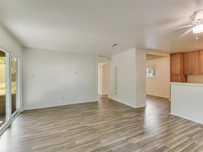 Building Photo - 8303 Reeda Ln