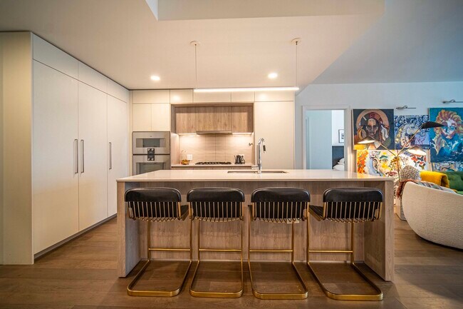 Foto del edificio - 211 N Harbor Dr