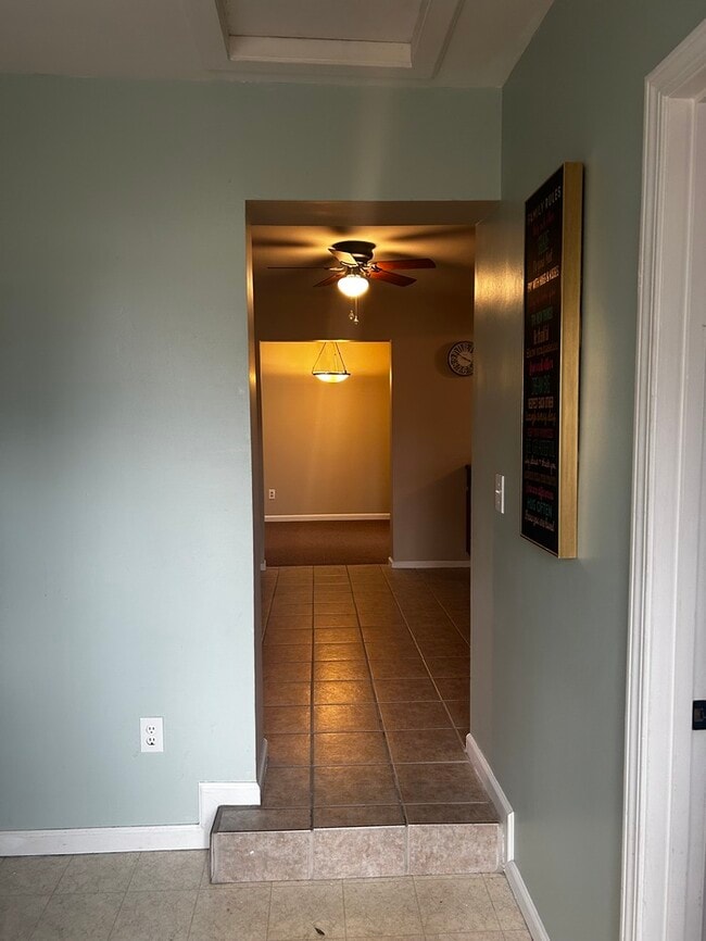 Building Photo - 600 E Lee Rd