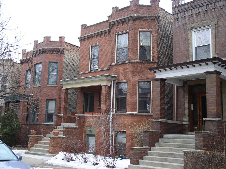 front - 2705 N Whipple St