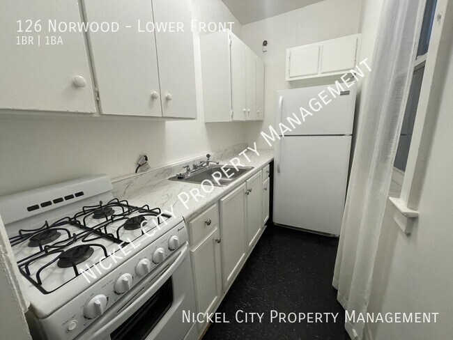 Foto del edificio - 126 Norwood Ave