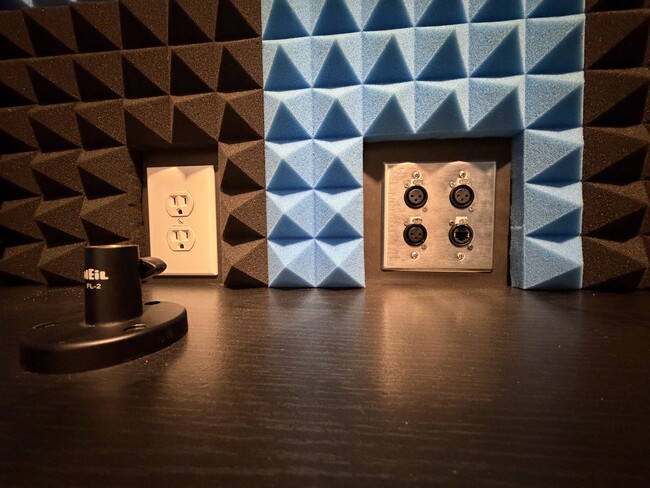 Building Photo - 5794 Wintersweet Ln