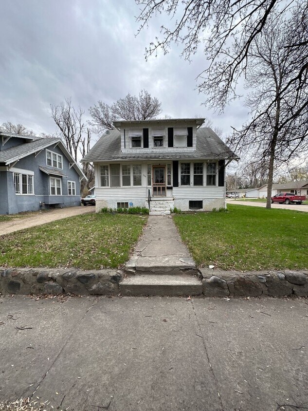 Foto principal - 3 Bedroom House!