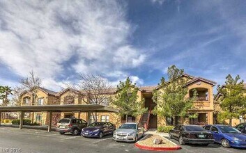 Building Photo - 8250 N Grand Canyon Dr